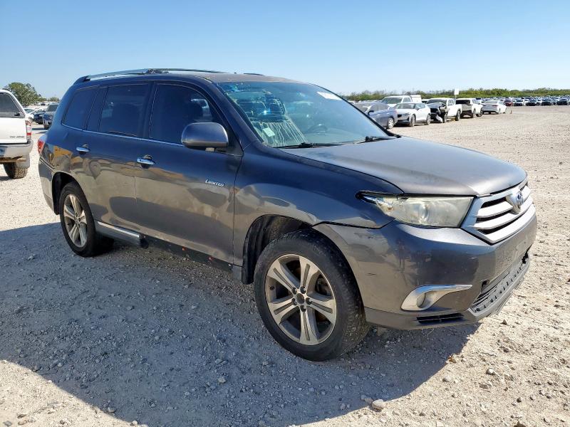 Photo 4 from auction – 2013 TOYOTA HIGHLANDER with VIN 5TDYK3EH6DS098015