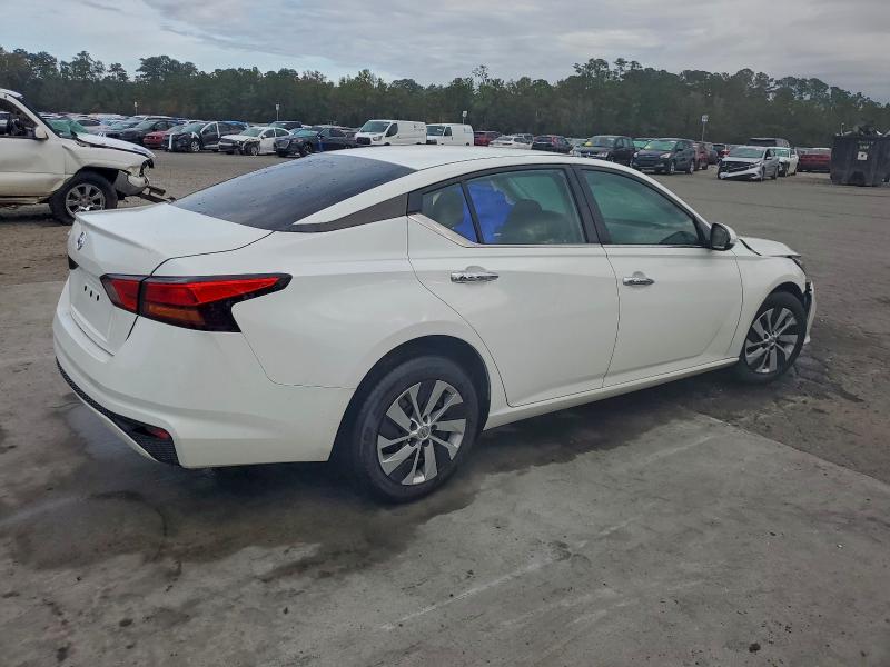 Photo 3 from auction – 2022 NISSAN ALTIMA S with VIN 1N4BL4BV5NN336453