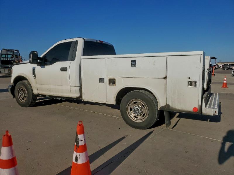Photo 2 from auction – 2019 FORD F250 with VIN 1FTBF2A69KEC13802