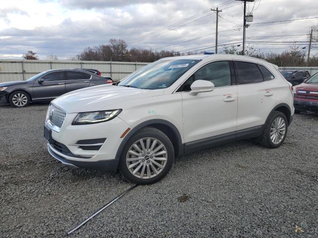 LINCOLN MKC 2019 with VIN 5LMCJ1D97KUL48343 - Photo from auction