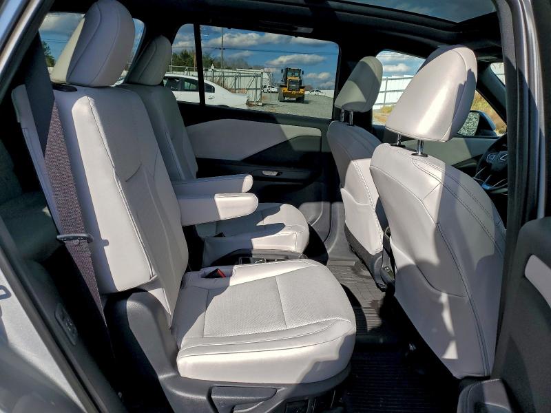 Photo 11 from auction – 2025 LEXUS TX 350 BAS with VIN 5TDAAAB66SS042990