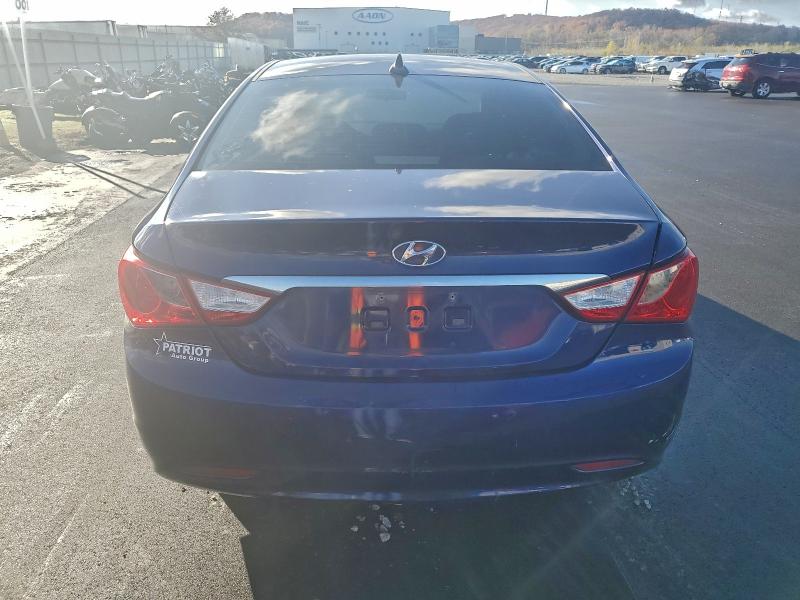 Photo 6 from auction – 2011 HYUNDAI SONATA with VIN 5NPEB4AC2BH193287
