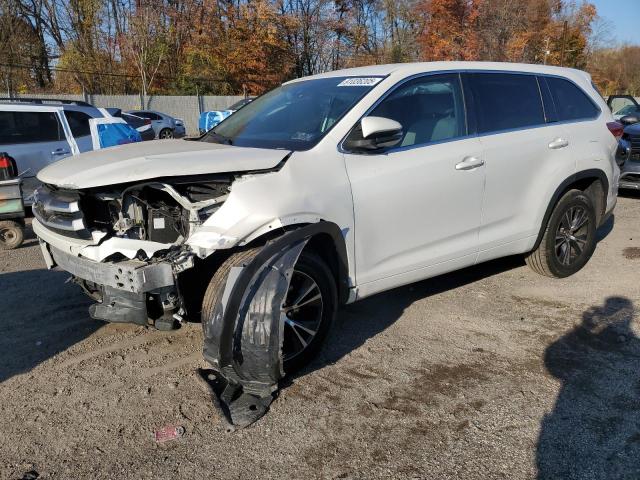 TOYOTA HIGHLANDER 2018 with VIN 5TDZARFHXJS037240 - Photo from auction