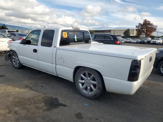 Photo 2 from auction – 2004 CHEVROLET SILVERADO with VIN 2GCEC19T041237405