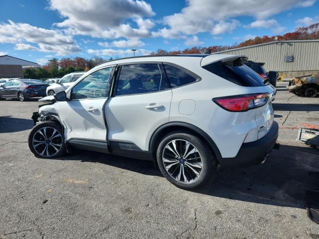 Foto 2 de la subasta – 2022 FORD ESCAPE con VIN 1FMCU9H99NUB92314