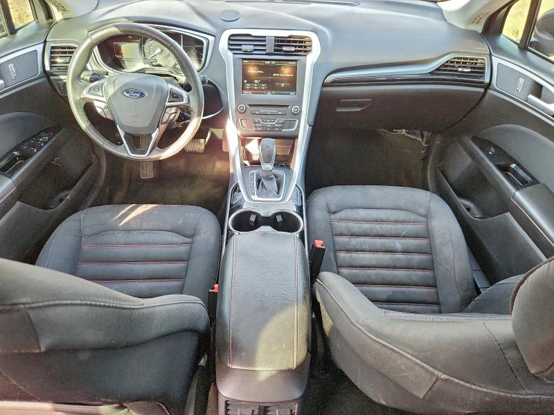 Photo 8 from auction – 2016 FORD FUSION SE with VIN 3FA6P0HD8GR221701