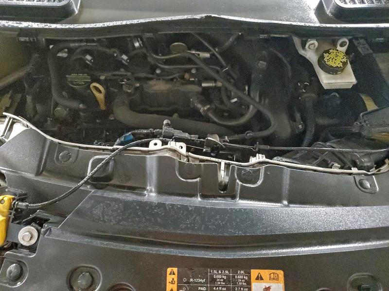 Photo 12 from auction – 2018 FORD ESCAPE SE with VIN 1FMCU0GD8JUA94273