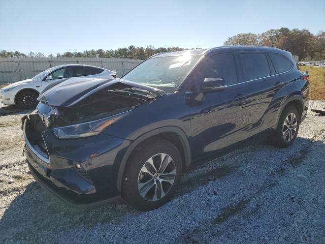 TOYOTA HIGHLANDER 2021 with VIN 5TDGZRAHXMS084294 - Photo from auction