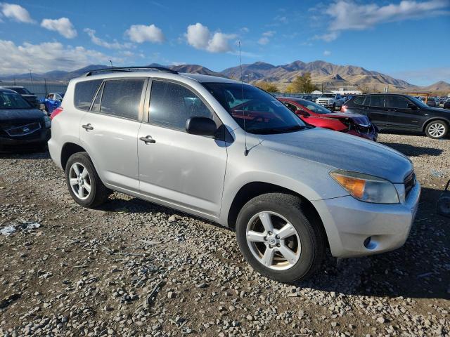 Photo 4 from auction – 2007 TOYOTA RAV4 with VIN JTMBD33V975054609