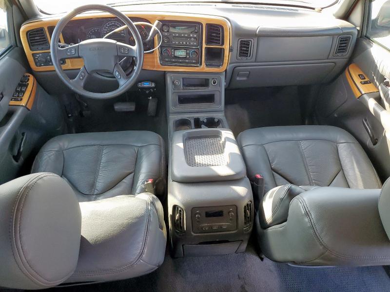 Photo 8 from auction – 2004 GMC SIERRA C25 with VIN 1GTGC23UX4F126837