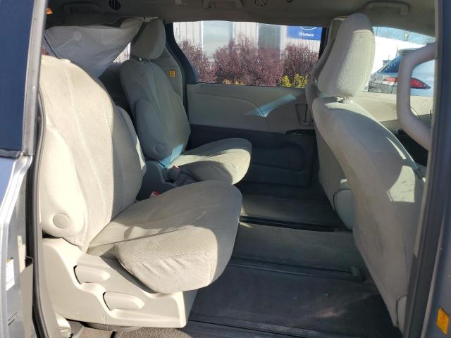 Photo 11 from auction – 2011 TOYOTA SIENNA with VIN 5TDZK3DC2BS155527