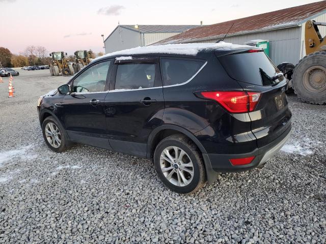 Photo 2 from auction – 2019 FORD ESCAPE SE with VIN 1FMCU9GD5KUA45635