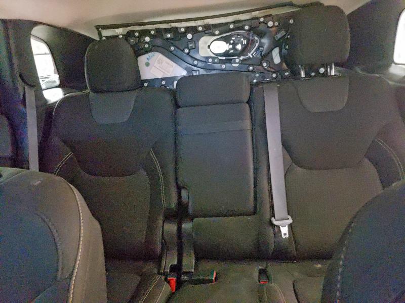 Photo 10 from auction – 2016 JEEP CHEROKEE L with VIN 1C4PJLCB4GW217522