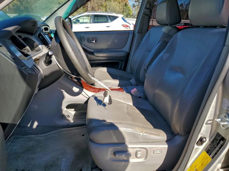 Photo 7 from auction – 2006 TOYOTA HIGHLANDER with VIN JTEEP21A660167732