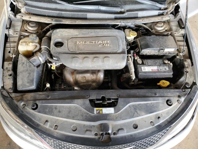 Photo 11 from auction – 2015 CHRYSLER 200 LIMITE with VIN 1C3CCCAB3FN502412