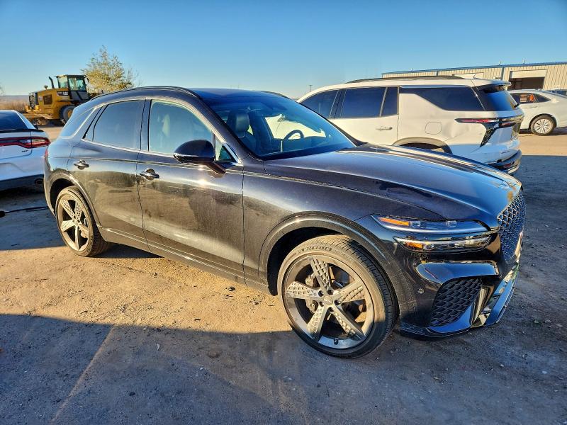 Photo 4 from auction – 2022 GENESIS GV70 BASE with VIN KMUMCDTC0NU040968