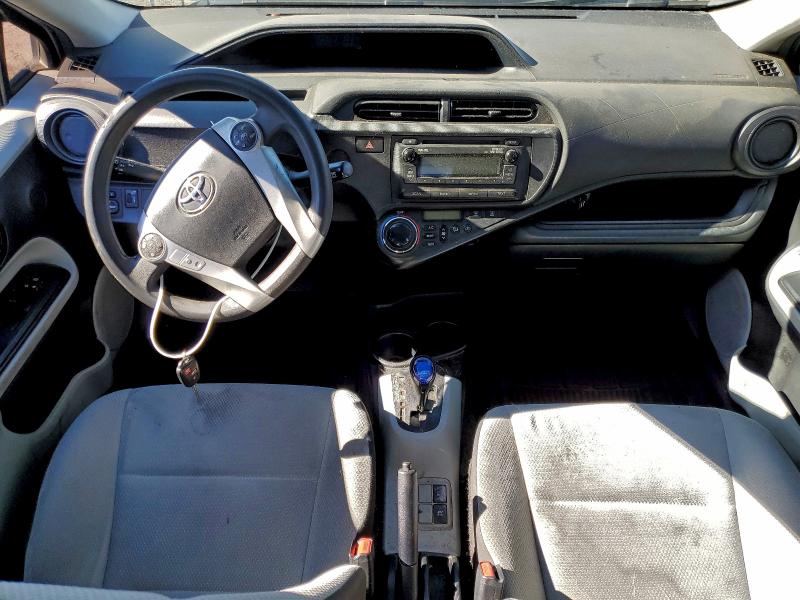 Photo 8 from auction – 2012 TOYOTA PRIUS C with VIN JTDKDTB38C1516692