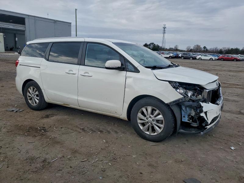 Photo 4 from auction – 2016 KIA SEDONA with VIN KNDMB5C15G6199129
