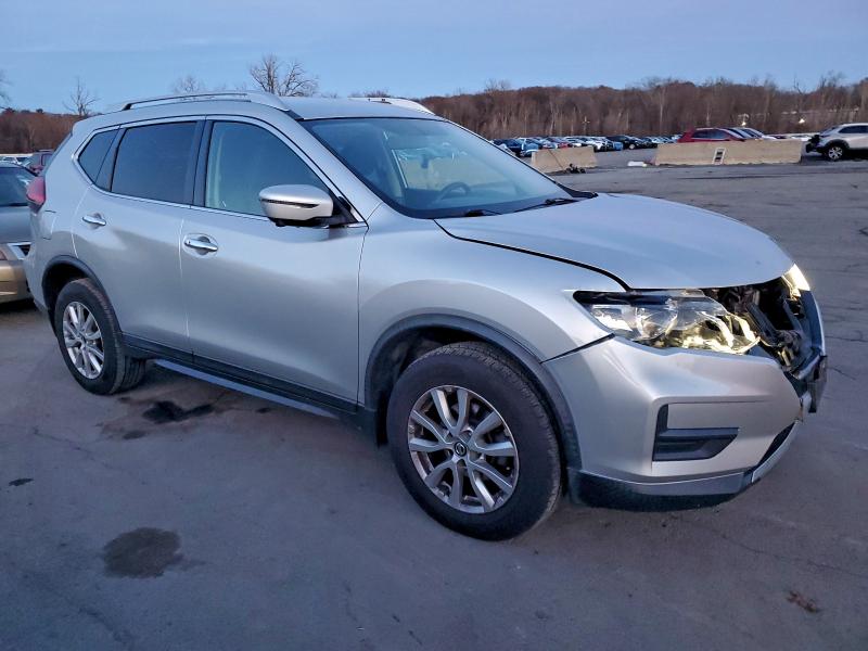Photo 4 from auction – 2017 NISSAN ROGUE S with VIN KNMAT2MV5HP512062