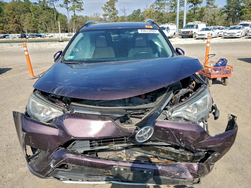 Photo 5 from auction – 2016 TOYOTA RAV4 XLE with VIN 2T3RFREV1GW515254
