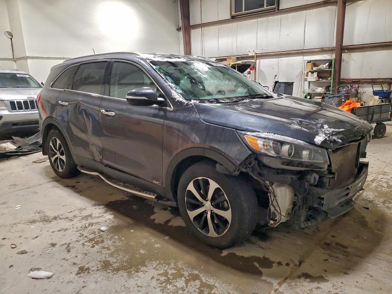 Photo 4 from auction – 2016 KIA SORENTO EX with VIN 5XYPHDA51GG105580