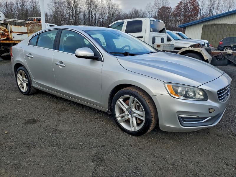 Photo 4 from auction – 2015 VOLVO S60 PREMIE with VIN YV1612TB7F1317271