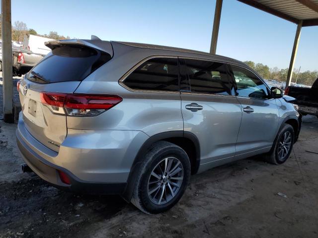 Photo 3 from auction – 2017 TOYOTA HIGHLANDER with VIN 5TDJZRFH8HS398904