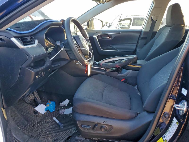 Photo 7 from auction – 2021 TOYOTA RAV4 XLE with VIN 2T3W1RFV9MC089360