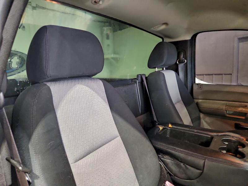 Photo 10 from auction – 2007 CHEVROLET SILVERADO with VIN 1GCEC14C17Z548246