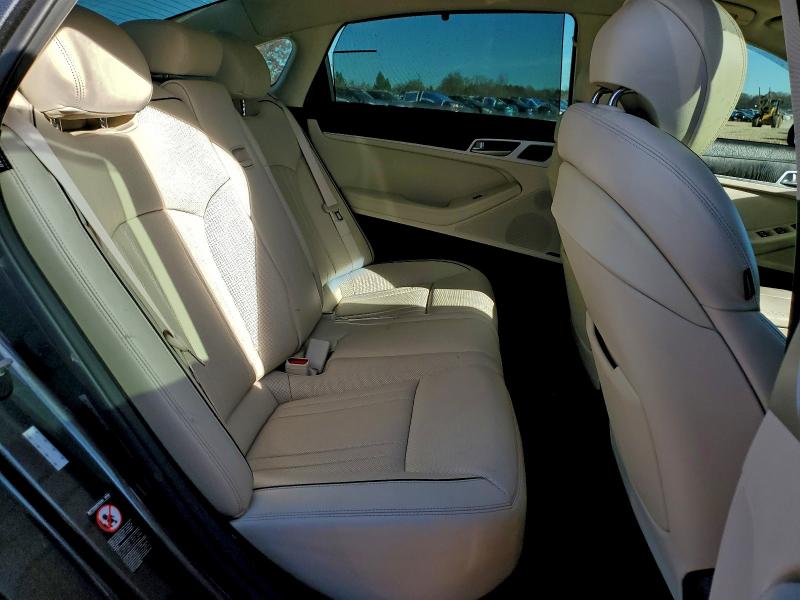 Photo 10 from auction – 2017 GENESIS G80 BASE with VIN KMHGN4JEXHU203365