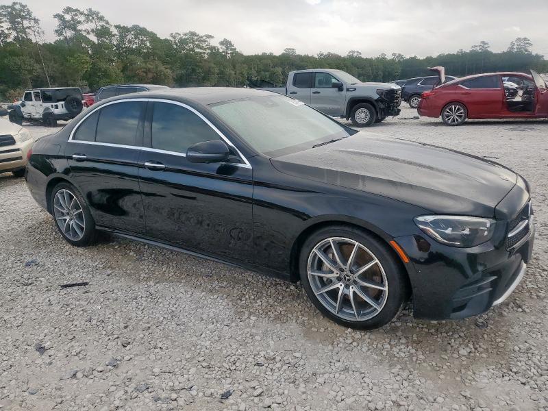Photo 4 from auction – 2021 MERCEDES-BENZ E 350 with VIN W1KZF8DB4MA892162