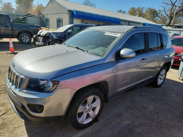 JEEP COMPASS LA 2016 with VIN 1C4NJDEB4GD558523 - Photo from auction