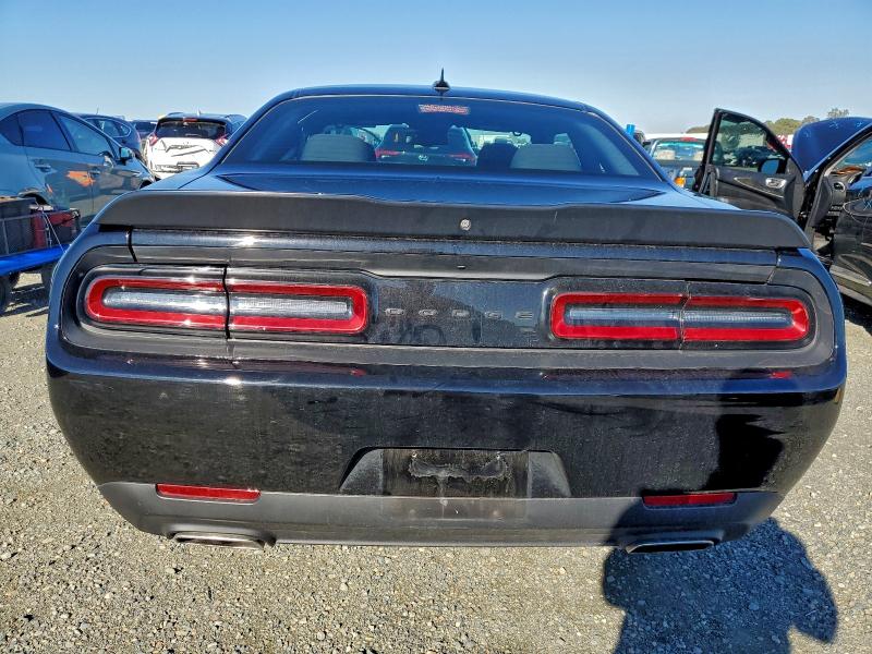 Photo 6 from auction – 2023 DODGE CHALLENGER with VIN 2C3CDZAG8PH602155