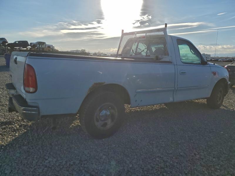 Photo 3 from auction – 1998 FORD F-150 with VIN 2FTRF1763WCA41245