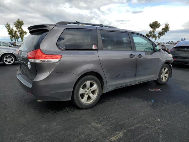 Photo 3 from auction – 2013 TOYOTA SIENNA LE with VIN 5TDKK3DC2DS359975