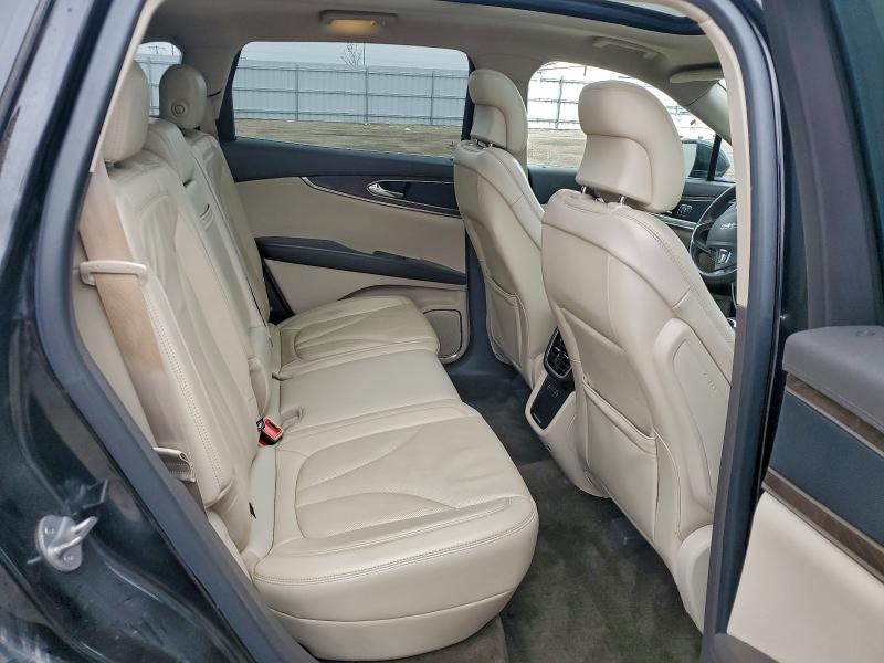 Photo 11 from auction – 2016 LINCOLN MKX RESERV with VIN 2LMTJ8LR7GBL47630