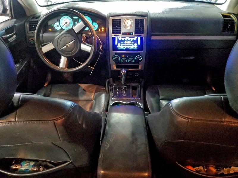 Photo 8 from auction – 2010 CHRYSLER 300 TOURIN with VIN 2C3CA5CV8AH326290