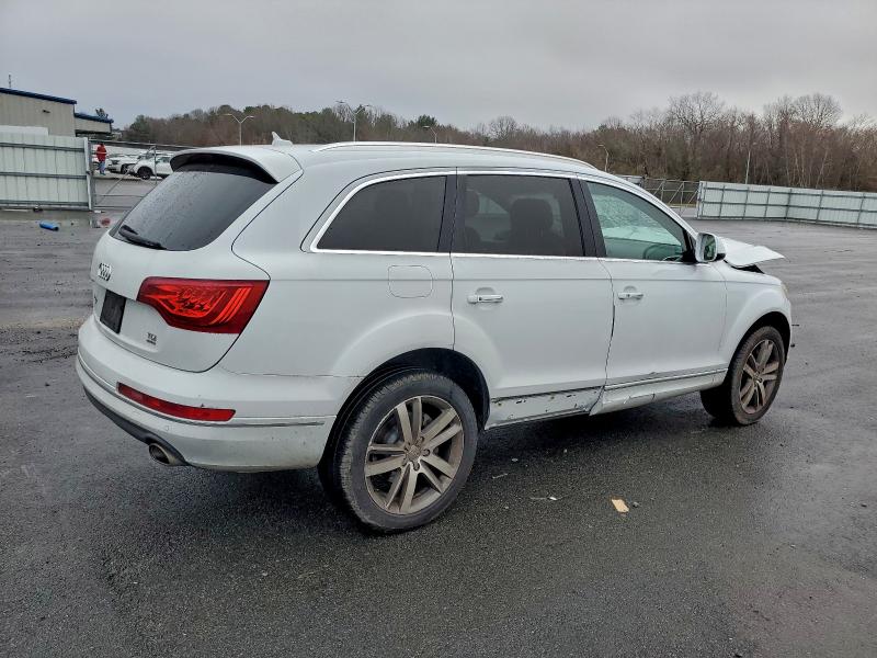 Photo 3 from auction – 2014 AUDI Q7 PREMIUM with VIN WA1LMAFE1ED017880