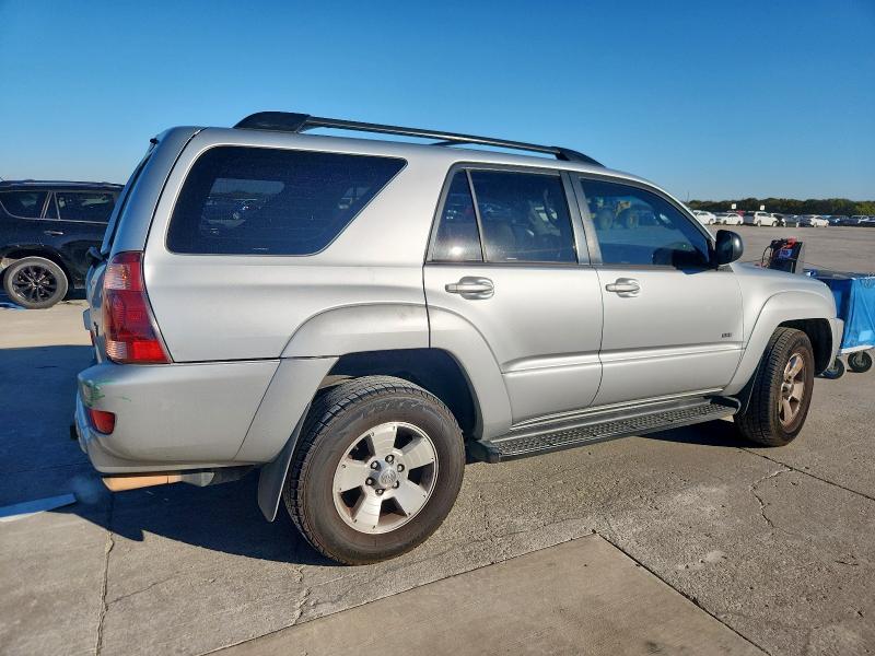 Photo 3 from auction – 2005 TOYOTA 4RUNNER SR with VIN JTEZU14R950060811