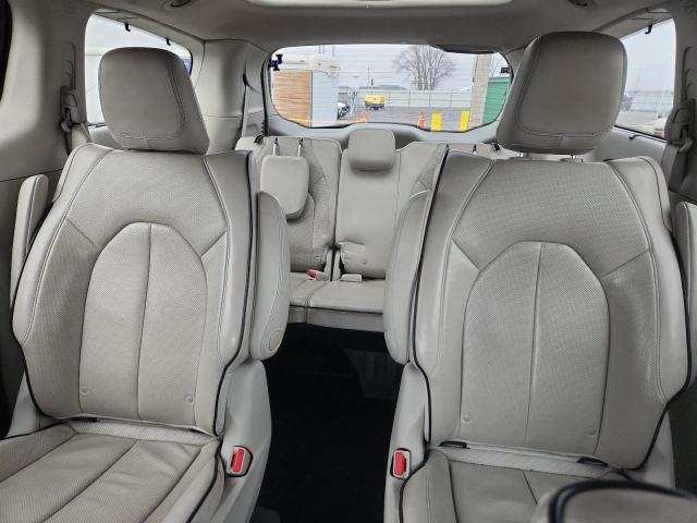 Photo 10 from auction – 2018 CHRYSLER PACIFICA H with VIN 2C4RC1N78JR112028