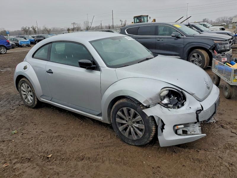Photo 4 from auction – 2013 VOLKSWAGEN BEETLE with VIN 3VWFP7AT3DM659214