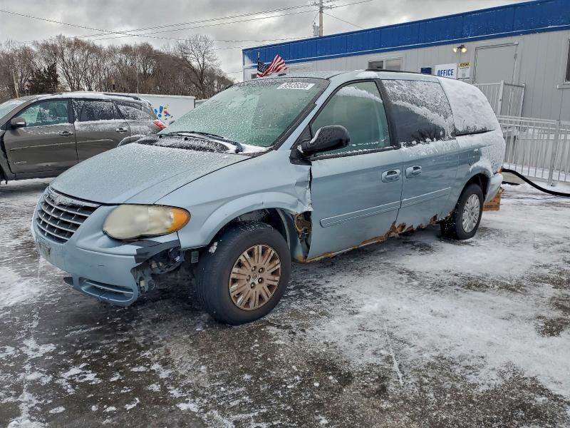 CHRYSLER TOWN & COU 2006 with VIN 2A4GP44R26R889452 - Photo from auction