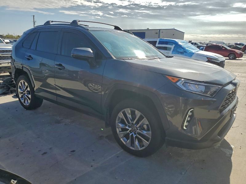 Photo 4 from auction – 2021 TOYOTA RAV4 XLE P with VIN 2T3C1RFV5MC137360