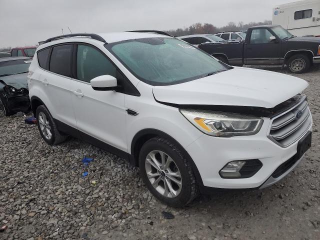 Photo 4 from auction – 2017 FORD ESCAPE SE with VIN 1FMCU0GD3HUB59203