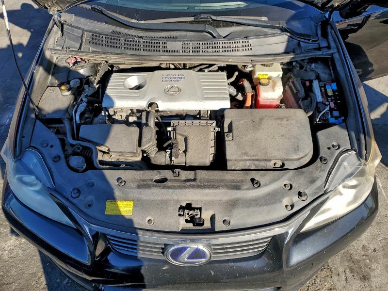 Photo 11 from auction – 2011 LEXUS CT 200 with VIN JTHKD5BH0B2026598