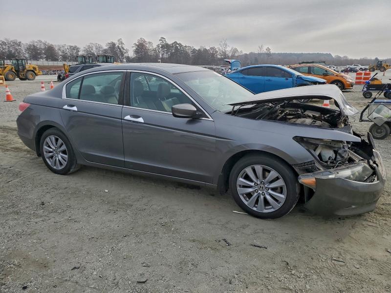Photo 4 from auction – 2011 HONDA ACCORD EXL with VIN 1HGCP3F88BA010071