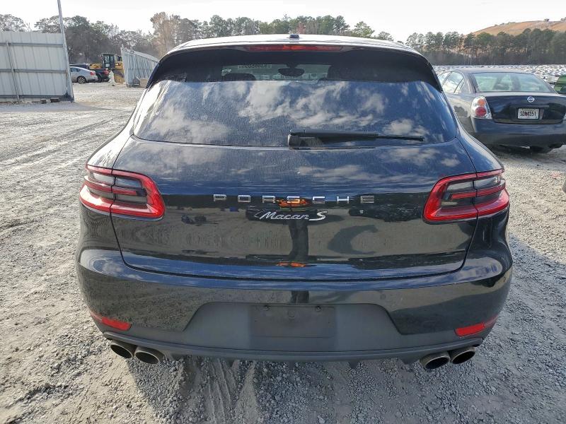 Photo 6 from auction – 2016 PORSCHE MACAN S with VIN WP1AB2A58GLB47873
