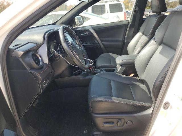Photo 7 from auction – 2017 TOYOTA RAV4 SE with VIN JTMJFREV5HJ121687