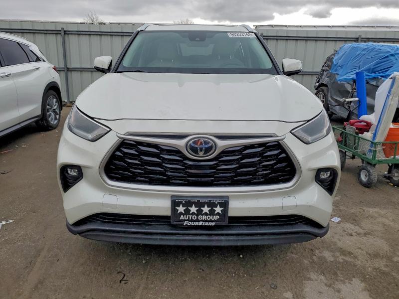 Photo 5 from auction – 2021 TOYOTA HIGHLANDER with VIN 5TDGZRBH2MS129209
