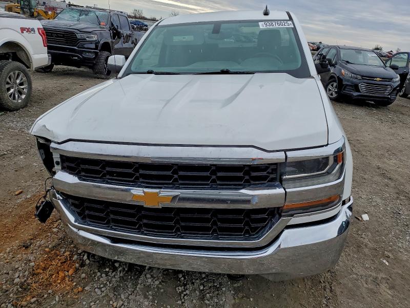 Photo 5 from auction – 2018 CHEVROLET SILVERADO with VIN 3GCUKREC4JG621161